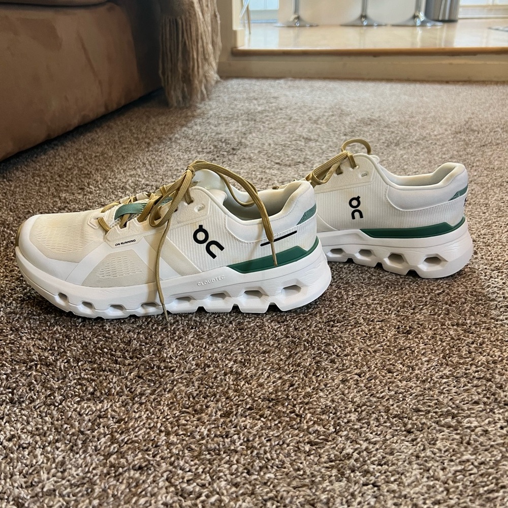 On Cloudrunner 2